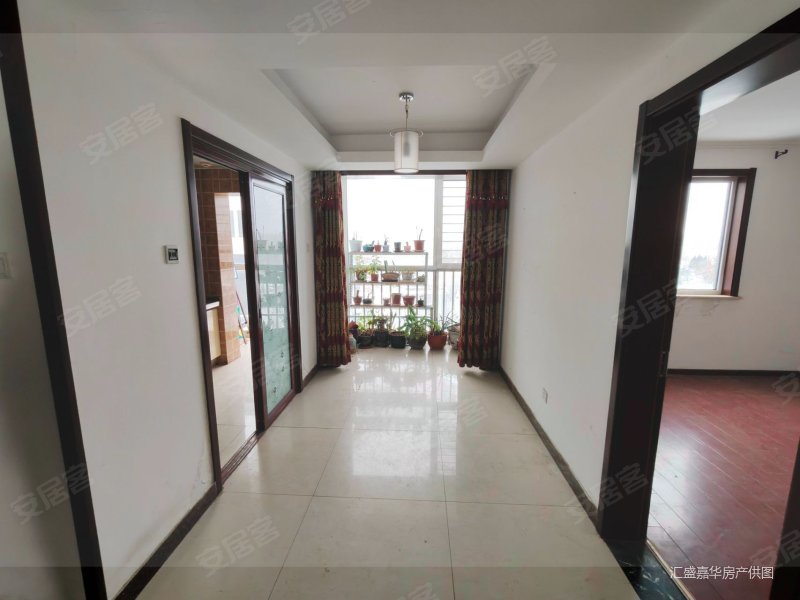 大红门锦苑小区a区 低楼层南北两居室 看房方便有钥匙