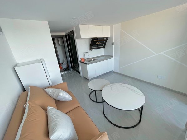 昆明官渡巫家坝万科翡翠二期(商住楼)万科翡翠 单身公寓出租 押一付一