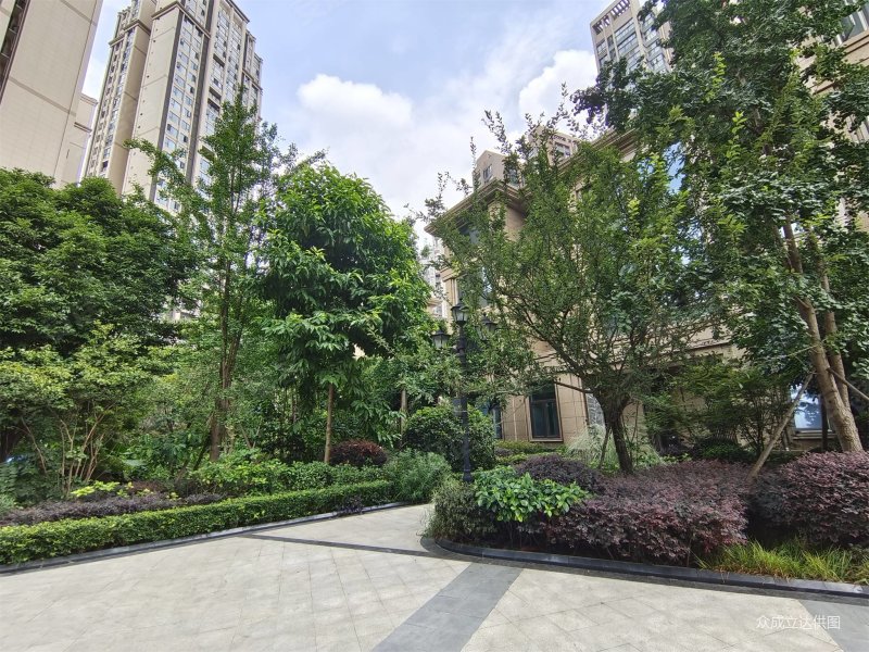 有电梯 满二 精装可拎包入住 商业配套齐全 近地铁 楼龄新,金沙鹭岛四