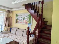 响水响水城南百汇广场金海湾电梯复式精装修出租，三室拎包入住，年租15万包物业出租房源真实图片