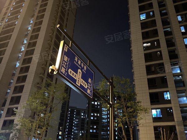 杭州上城望江海潮雅园二园市民中心城星路四季青望江近江婺江朝南主卧
