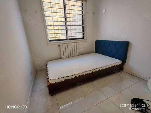 徐州新沂新华路阳光帝景城(南区)出门公园菜市门口有二中芳草地幼儿园三居室干净整洁拎包入住出租房源真实图片
