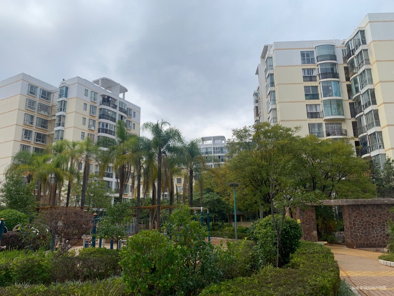 五华区金川府旁丽阳星城急售大三房南北通透满两年房东急卖