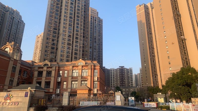 武汉二手房>沌口开发区二手房>金色港湾二手房>观澜高尔夫公馆>800