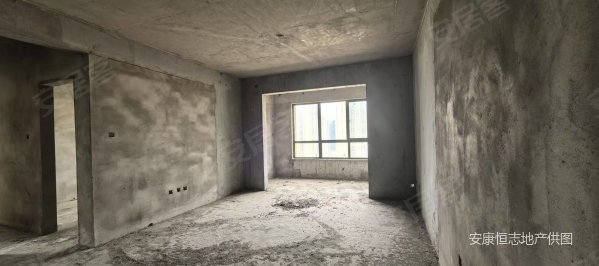 缇香郡3室2厅2卫135㎡南北67万