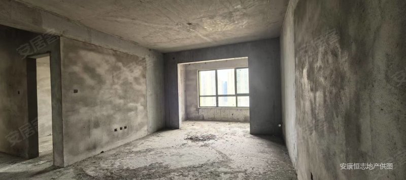 缇香郡3室2厅2卫135㎡南北67万