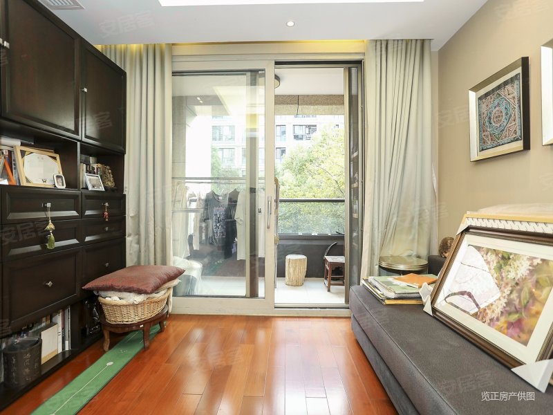 送车位,九龙仓玺园(公寓住宅)二手房,2050万,3室2厅,2卫,173.