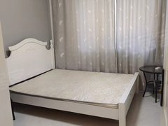宁波奉化惠中商城银泰城对面冠城国际。出租房源真实图片