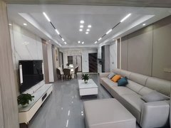 宣汉东乡镇金鼓商业广场世纪金城小区电梯3室2厅，新宣中近，家具家电齐全，拎包入住。出租房源真实图片