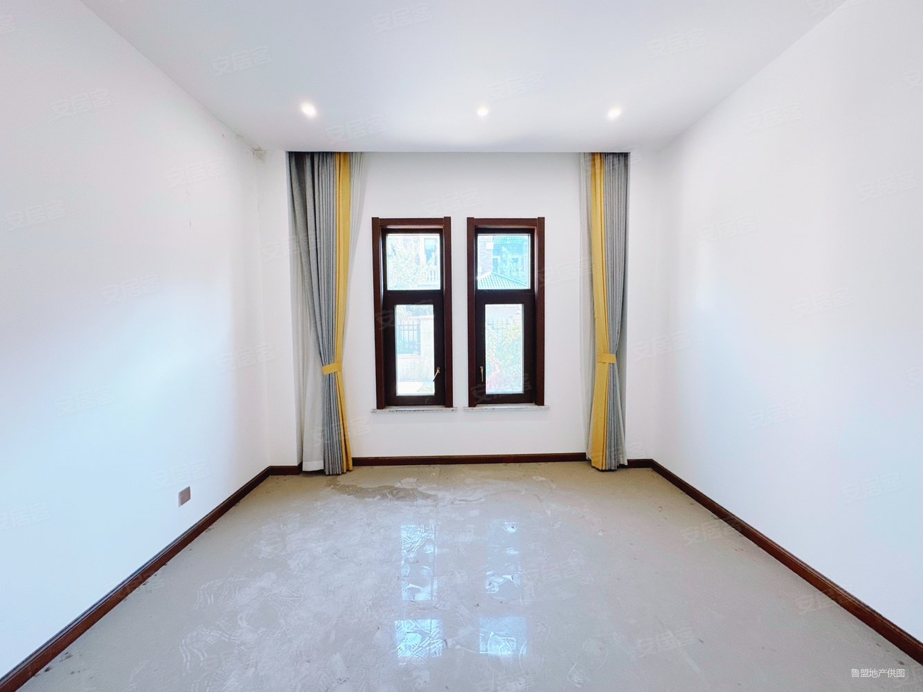 青啤沂河美域(南区别墅)7室4厅5卫384.84㎡南北620万