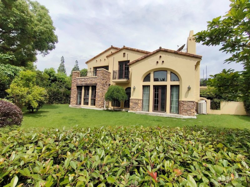 无锡房产网>无锡二手房>宜兴二手房>周铁二手房>龙玺太湖湾(别墅)>800