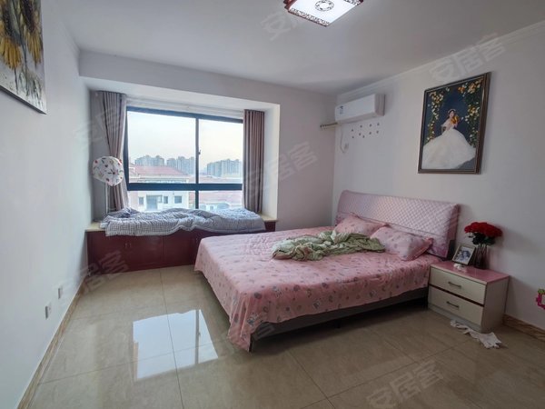 滕州龙泉龙泉城区阳光尚城万达对过,阳光尚城,总高11的电梯洋房,真实