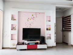 晋中榆次中都广场乡教委宿舍，小区免费停车，出入方便，小区，周边配套齐全。出租房源真实图片