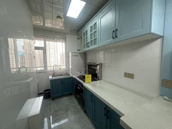 晋城城区白水街星河湾8号白水街临街电梯房两室,小区环境幽雅,俯瞰