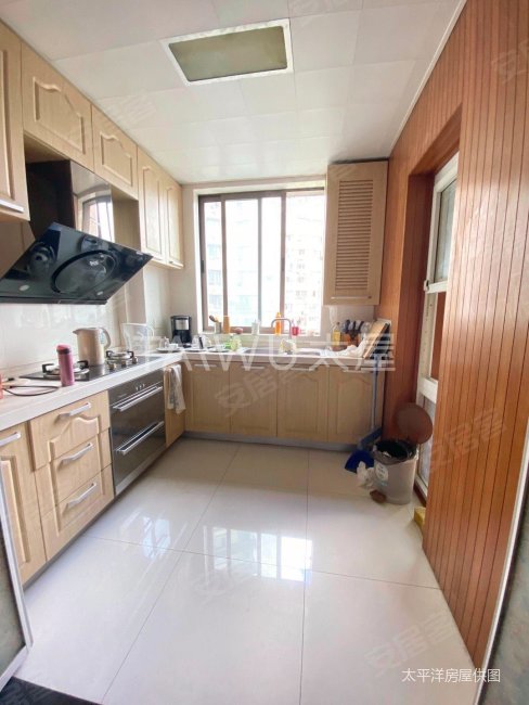 带电梯 双卫格局 南向采光好 出行方便 购物方便 商品房,东苑新天地