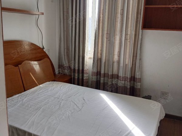 湖州吴兴八里店镇杏花苑精装修1300月拎包入住出租房源真实图片