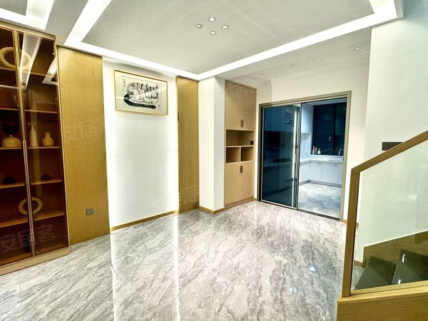 金华东阳东阳市中心海德公园(别墅)拍摄 直播 工作生活两不误 生活设备一应俱全 带院子 现代风出租房源真实图片