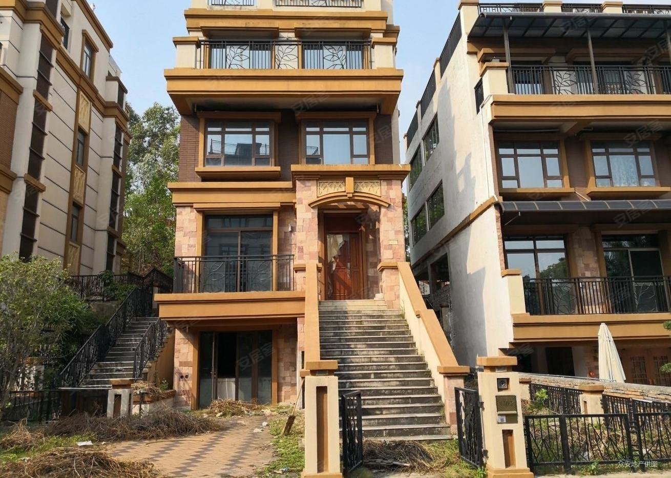 中空挑高客厅,临湖带私家码头,方正大气,深圳观湖园别墅专家,观湖园