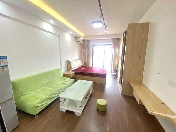 世纪大道市政府旁伴山御景临近新市医院带阳台公寓