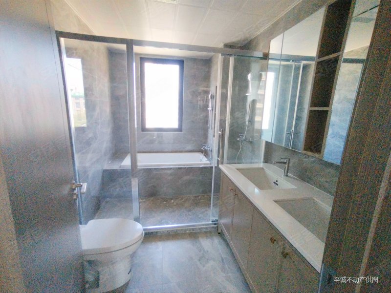 4室3卫 精装修全屋中央空调 8层洋房好楼层,落地窗,建发玺园二手房