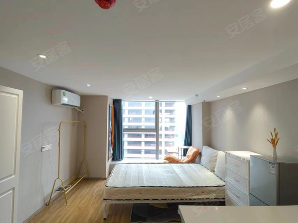 南京建邺奥南正荣中心天寓急租好房金地广场地铁口 正荣中心天寓精装