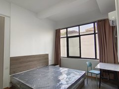 九汇城1.8米大床可做饭单身公寓支持押一付一可短租带WiFi