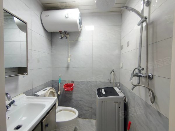 包头青山二机一中富强路一号街坊富强路一号街坊 二楼 精装出租房源真实图片