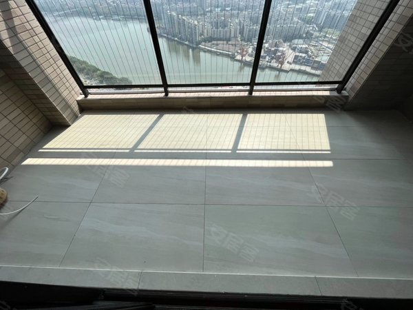 【多图】时代水岸二期,佛山租房,时代水岸二期 140平方 5000元 吉屋