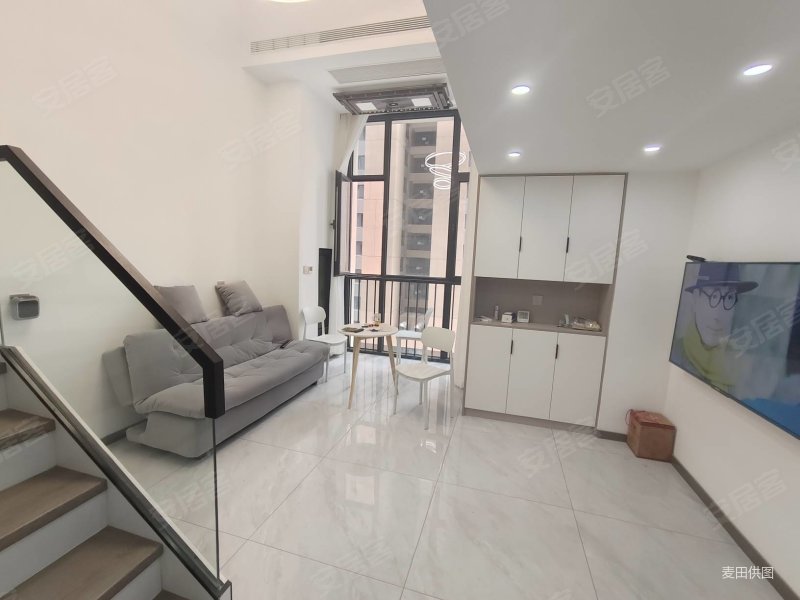 急售 美乐城 拉德芳斯北区  loft     精装修未住