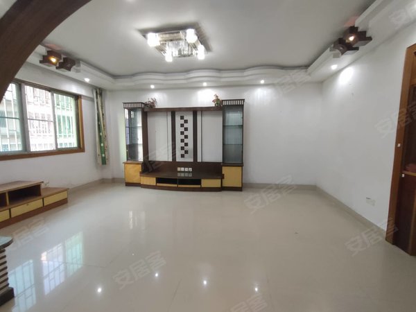 福州长乐吴航吉祥花园航城中学隔壁!