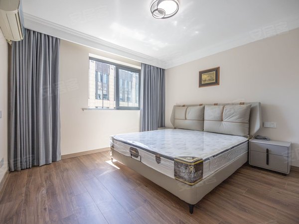 上海黄浦淮海中路经纬公寓新天地 14号线一大会址黄陂南路400米精装