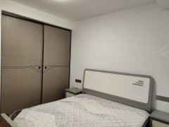（可月付)涌鑫公寓1.8大床房民用水电可做饭拎包入住