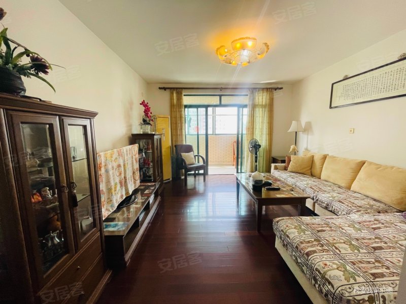 新出高区三房,全网shou发,老业主委托,外司没有诚意出售,,虹桥馨苑