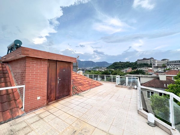 福州晋安五四北桂湖别院(别墅)五四北秀峰地铁口桂湖别院别墅区双车位