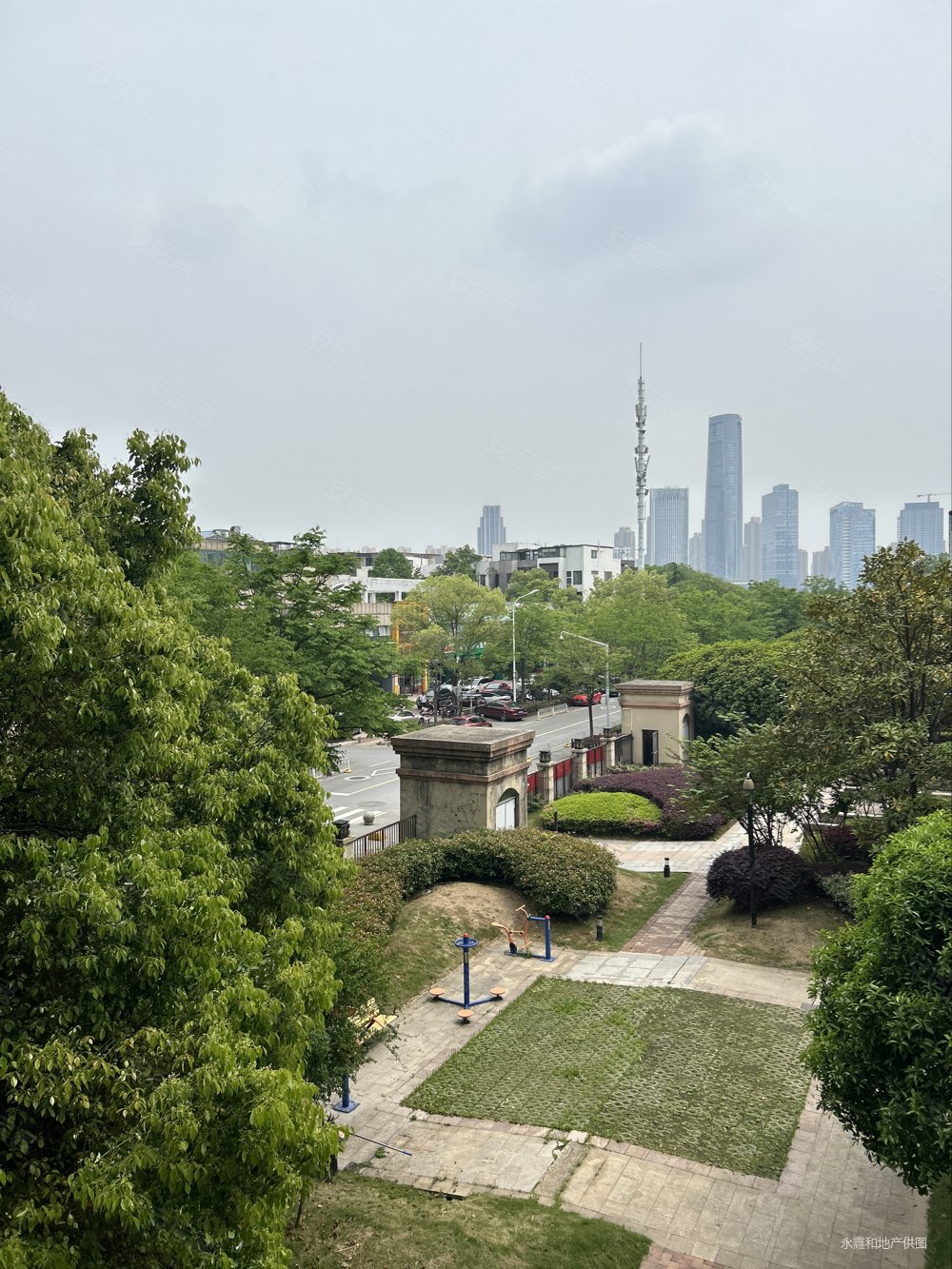 水岸新城服务团队已就绪 欢迎光临 卧室一块砖哪里需要哪里搬