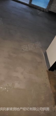 轻轨环线旁 光华可乐小镇精装修两室 带60平左