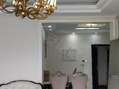 建湖建湖开发区万彩国际购物中心东城逸品 2室2厅1卫 精装修 南北通透 配套齐全出租房源真实图片