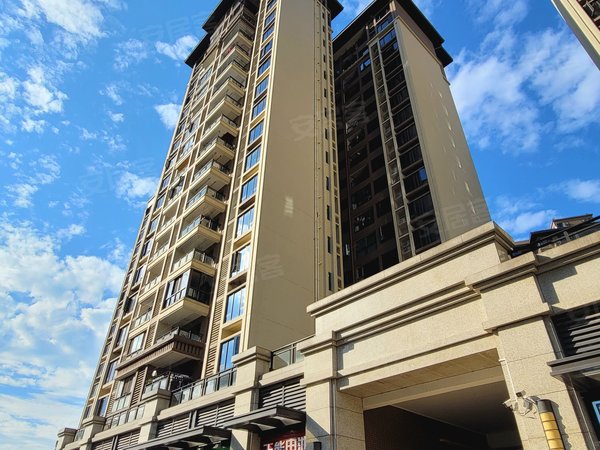 南宁良庆五象大道江山御景五象航洋城旁 南宁大桥边 江山御景独卫单间