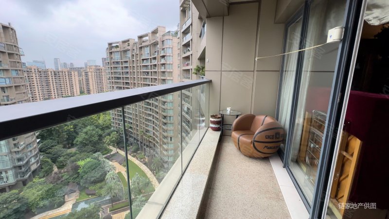 滨江金色海岸,31户型,边套见江景,见花园,高楼层,采光好