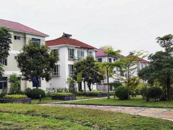 新天半山(别墅)5室3厅5卫豪华装修 居家办公皆可可随时看房