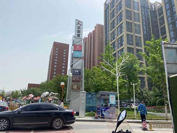 西安雁塔城南客运站南飞鸿广场南飞鸿广场 精装复式 朝北面三环 带