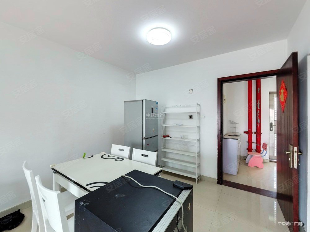 玉湖湾3室2厅2卫88.29㎡南520万