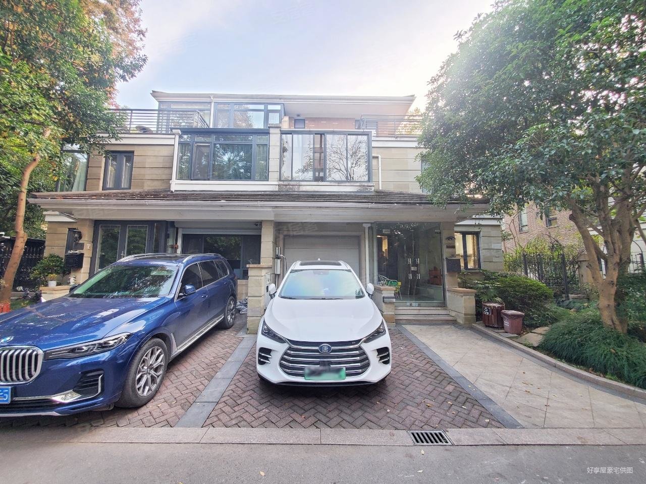 银都名墅满五低密度社区临地铁近徐汇看房方便