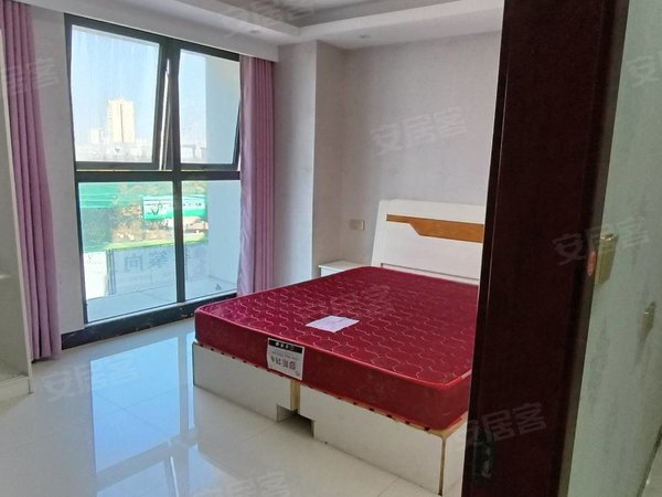 泗阳蓝天公寓蓝天公寓电梯房2室1厅1卫1500押1付1朝南.