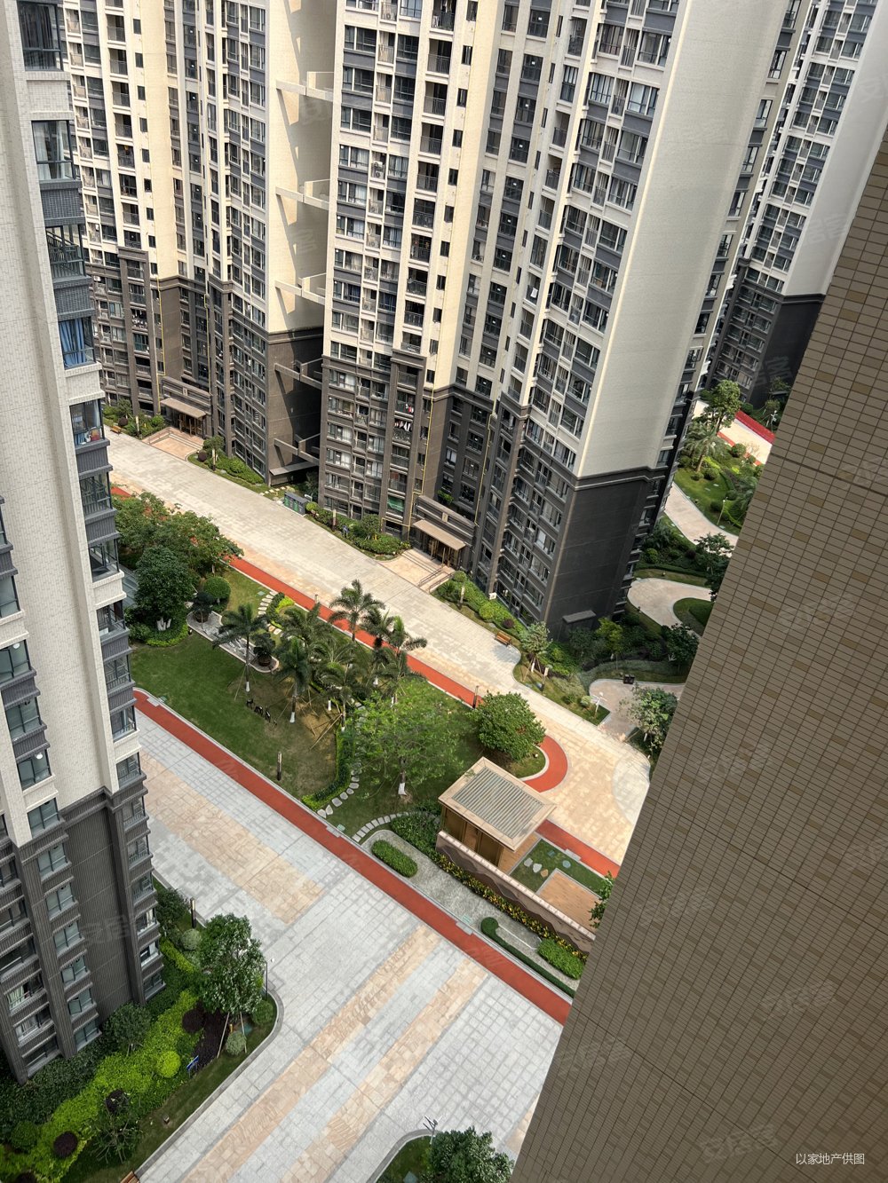 逸骏半岛112平135万,豪宅户型,横厅4房2卫,南北通透