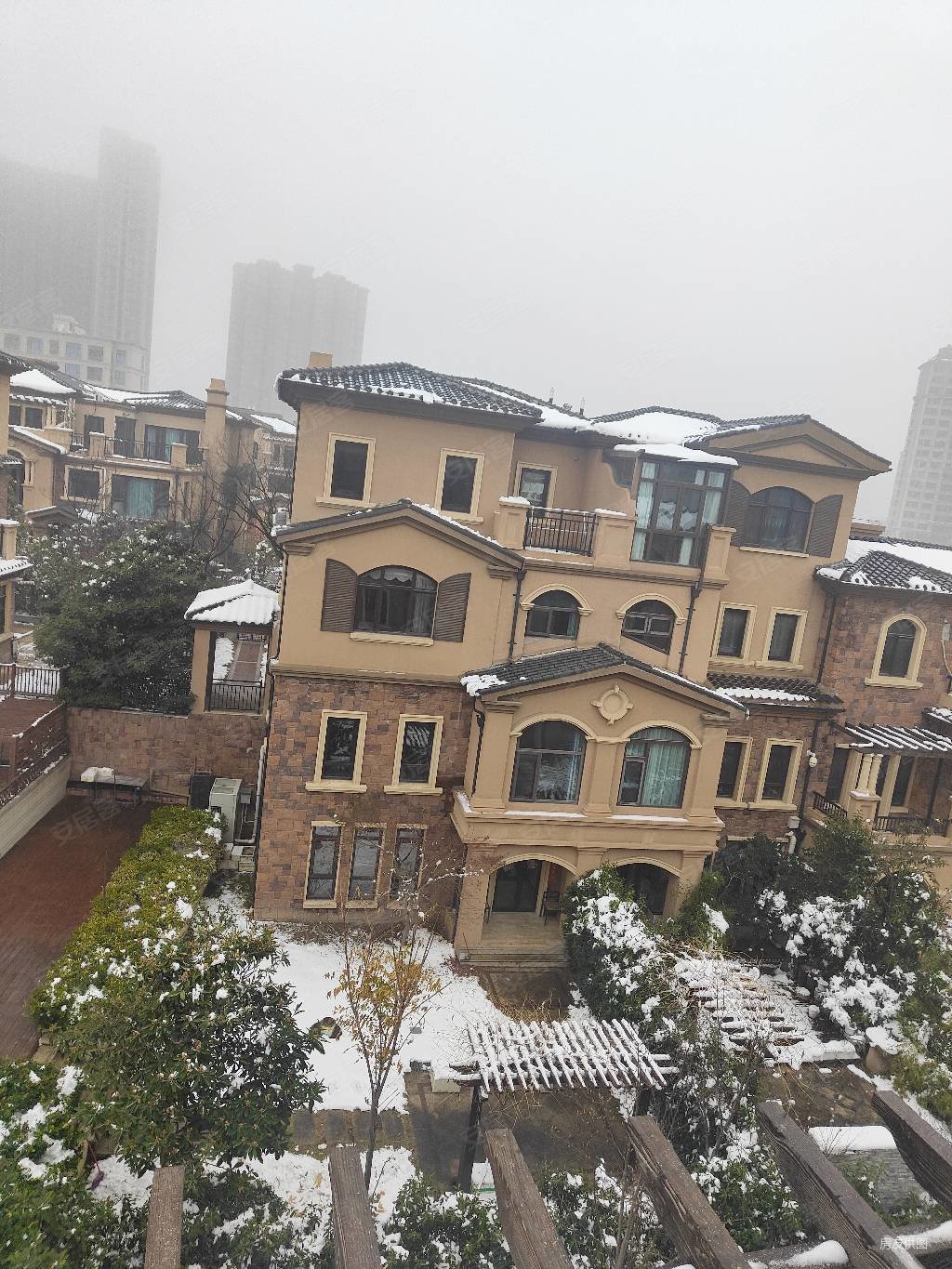 林溪湾(别墅)5室5厅5卫292.24㎡南北445万