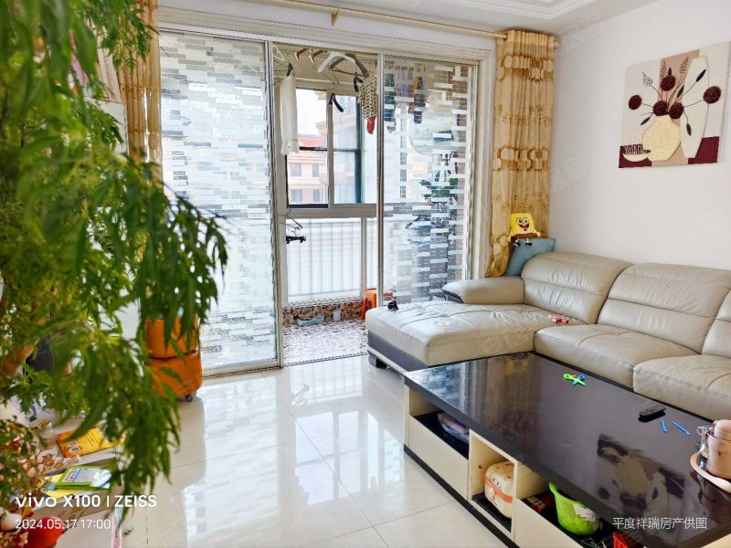 水岸豪庭3楼套二南北通透精装带储带车位采光好位置好58.