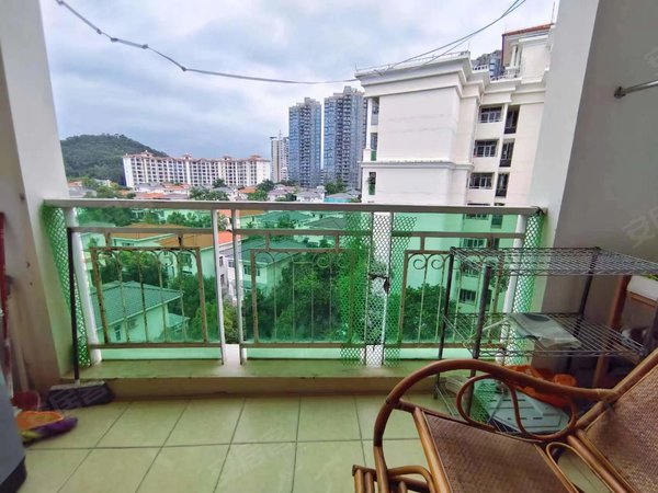 东莞塘厦新开发区三正半山豪苑三正半山豪苑三房二厅一卫房源采光好