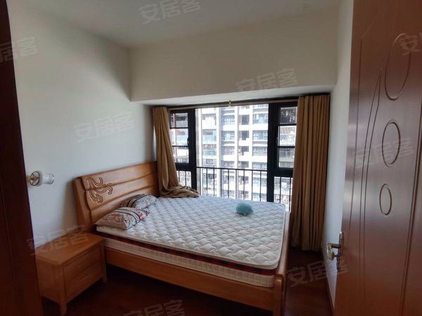 深圳南山前海前海时代鲤鱼门地铁站旁,前海时代豪装大2房急租出租房源