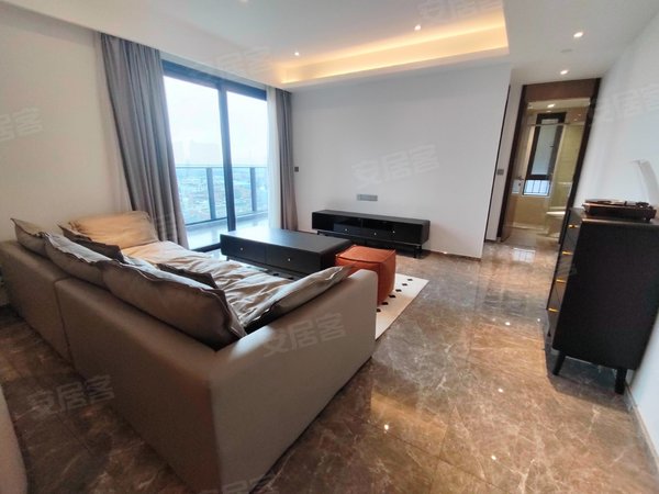 广州荔湾广钢新城保利东郡(二期)保利东郡(二期) 复式4房双主 精装修